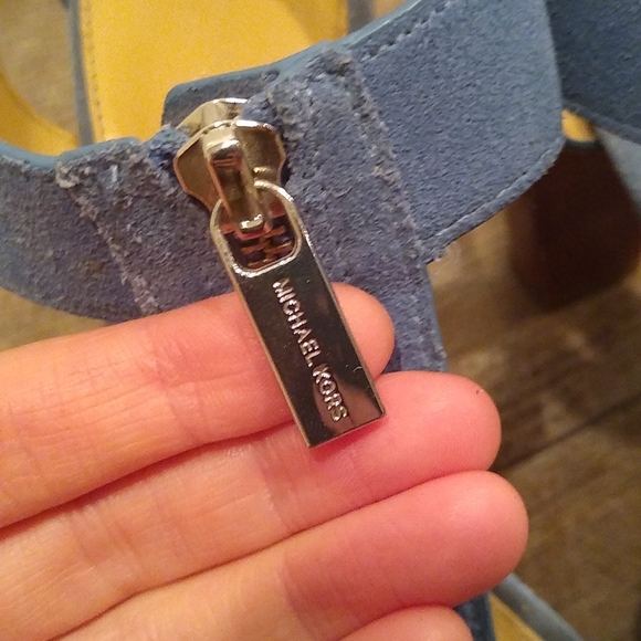 Michael Michael Kors Berkeley Sandal Suede Size 7.5 Blue - Picture 5 of 16